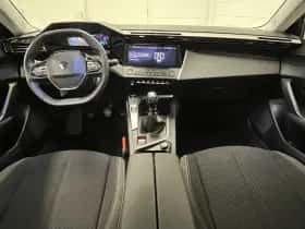 Peugeot 308 (2022) thumbnail 14