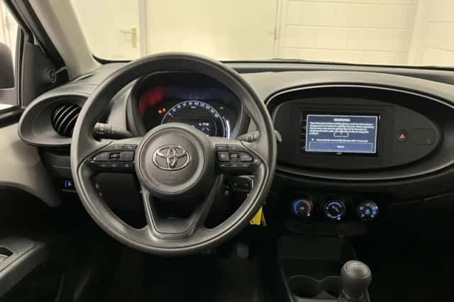 Toyota Aygo (2023) thumbnail 5
