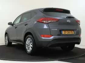 Hyundai Tucson (2017) thumbnail 4