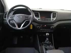 Hyundai Tucson (2017) thumbnail 5
