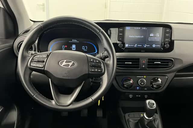 Hyundai i10 (2023) thumbnail 5