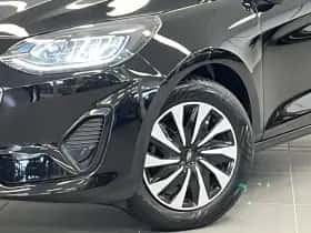 Ford Fiesta (2023) thumbnail 12