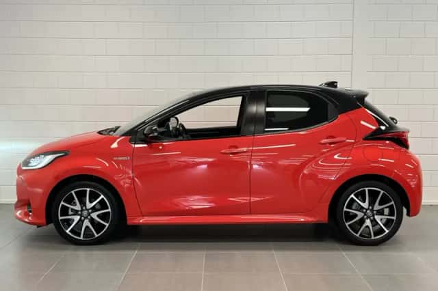 Toyota Yaris (2021) thumbnail 5