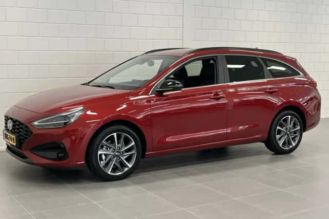 Hyundai i30 (2025) thumbnail 3