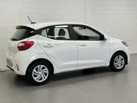 Hyundai i10 (2024) thumbnail 4