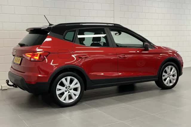SEAT Arona (2020) thumbnail 4