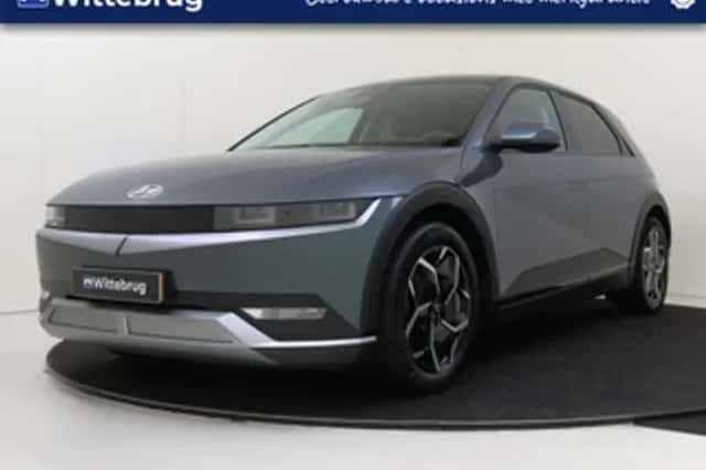 Hyundai Ioniq 5 (2024) thumbnail 1