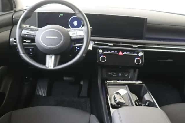 Hyundai Tucson (2025) thumbnail 5