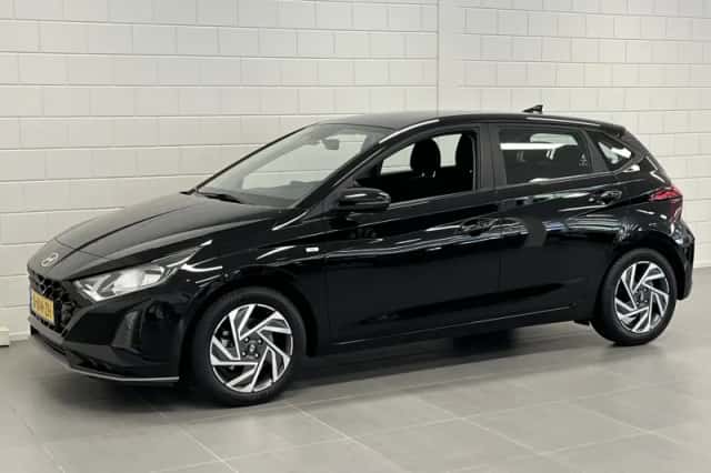Hyundai i20 (2024) thumbnail 3