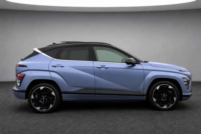 Hyundai Kona (2023) thumbnail 5