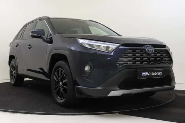 Toyota RAV4 (2019) thumbnail 3