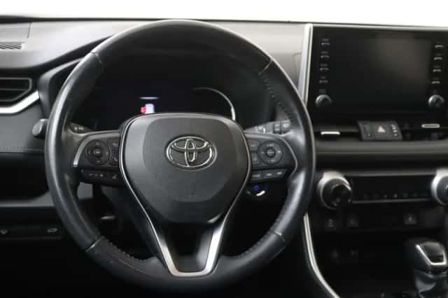 Toyota RAV4 (2019) thumbnail 6