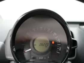 Peugeot 108 (2021) thumbnail 8