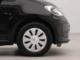 Volkswagen Up! (2023) thumbnail 32