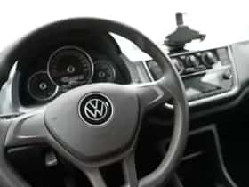 Volkswagen Up! (2023) thumbnail 9