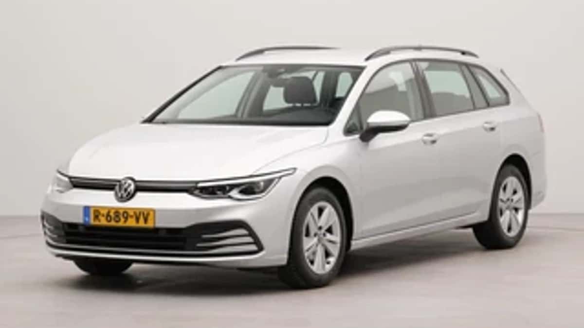 Volkswagen Golf (2021) — foto 1