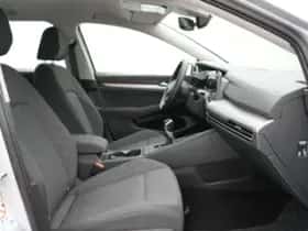 Volkswagen Golf (2021) thumbnail 25