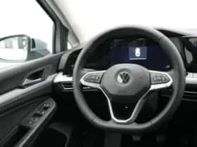 Volkswagen Golf (2021) thumbnail 6