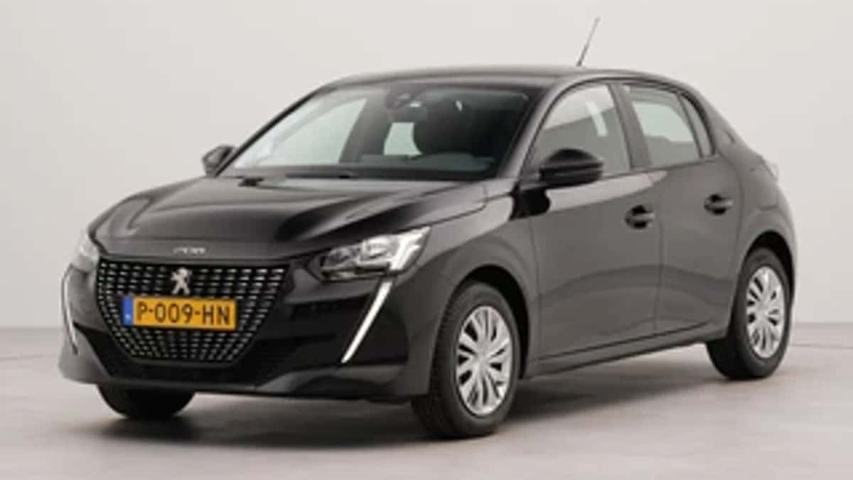 Peugeot 208 (2022) — foto 1