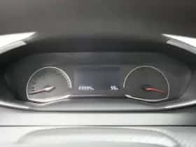 Peugeot 208 (2022) thumbnail 8