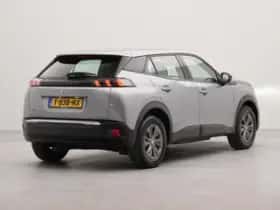 Peugeot e-2008 (2023) thumbnail 2