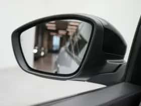 Peugeot e-2008 (2023) thumbnail 22