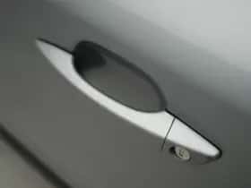 Peugeot e-2008 (2023) thumbnail 33