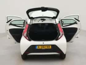 Toyota Aygo (2020) thumbnail 18