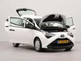Toyota Aygo (2020) thumbnail 35