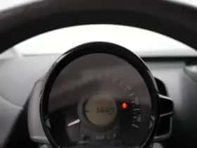 Toyota Aygo (2020) thumbnail 8