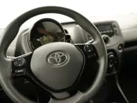 Toyota Aygo (2020) thumbnail 9