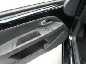 Volkswagen Up! (2022) thumbnail 15