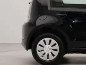 Volkswagen Up! (2023) thumbnail 34