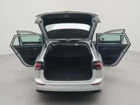 Volkswagen Golf (2021) thumbnail 18