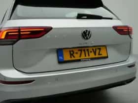 Volkswagen Golf (2021) thumbnail 25