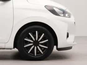 Hyundai i10 (2023) thumbnail 37
