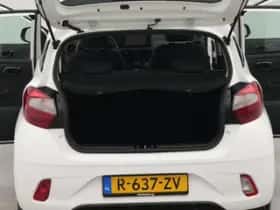 Hyundai i10 (2023) thumbnail 38