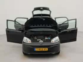 Volkswagen Up! (2023) thumbnail 17