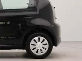 Volkswagen Up! (2023) thumbnail 30