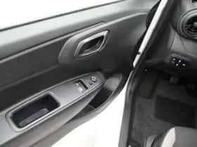 Hyundai i10 (2023) thumbnail 22