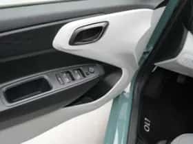 Hyundai i10 (2022) thumbnail 24