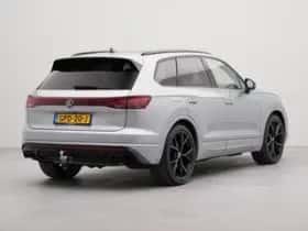 Volkswagen Touareg (2024) thumbnail 2