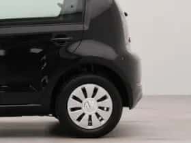 Volkswagen Up! (2023) thumbnail 31