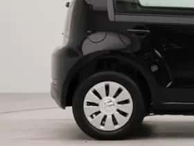 Volkswagen Up! (2023) thumbnail 32