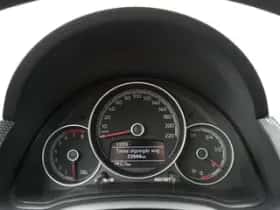 Volkswagen Up! (2023) thumbnail 8