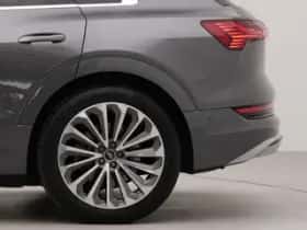 Audi e-tron (2021) thumbnail 44
