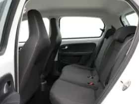 Volkswagen Up! (2023) thumbnail 7