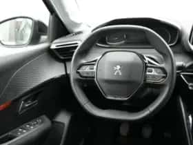 Peugeot 208 (2023) thumbnail 6