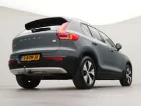 Volvo XC40 (2023) thumbnail 11