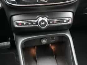 Volvo XC40 (2023) thumbnail 12